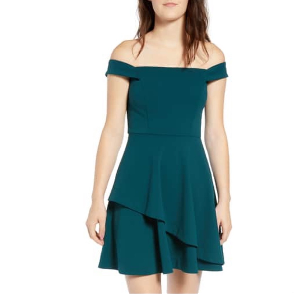NWT Junior's Dress